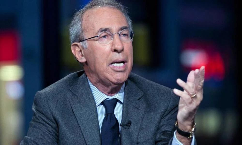 Ρον Μπάρον: Ο μεγιστάνας που «ξεφορτώθηκε» 1,8 εκατ. μετοχές της Tesla